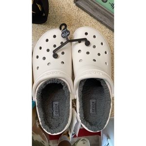 White crocs with grey fur. Size m9/w11